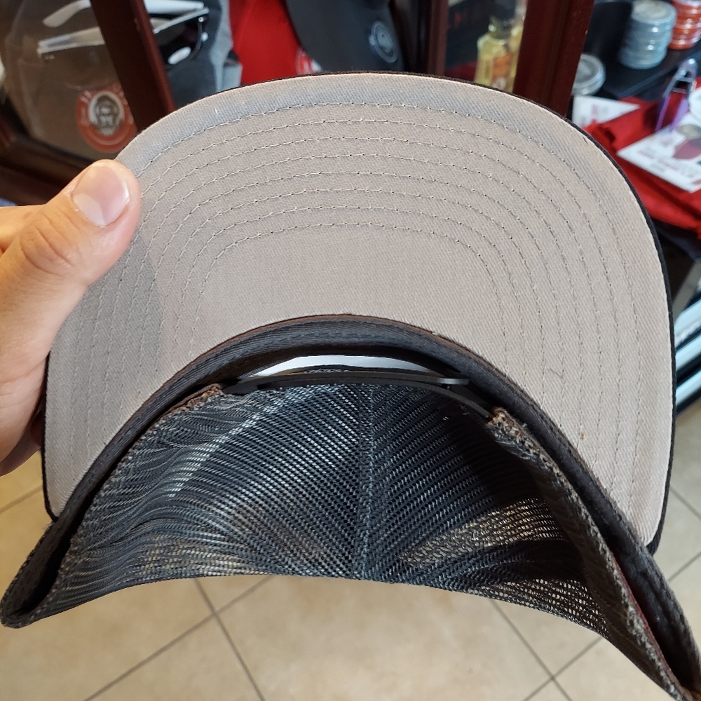 SNAPBACK HAT - Picture 2 of 4